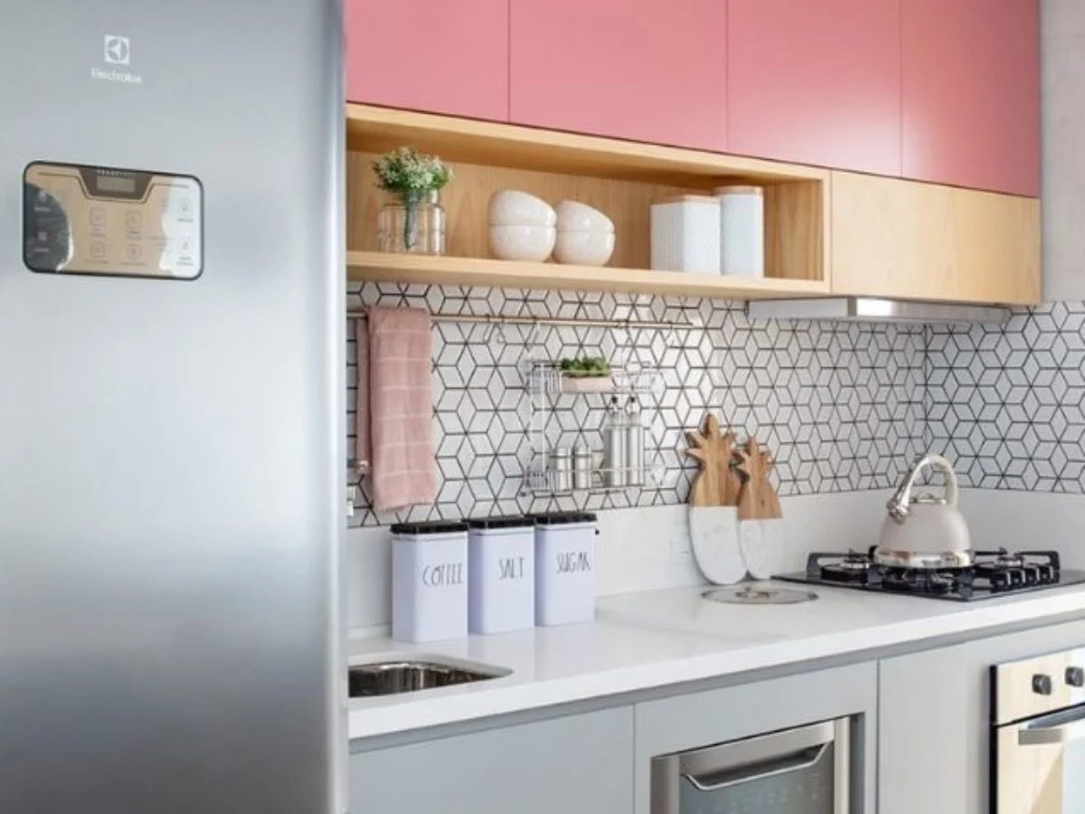 Dicas de Organização para Cozinha Pequena: Maximize Seu Espaço em 2024