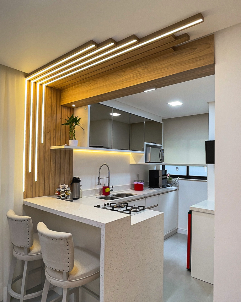 Dicas de Organização para Cozinha Pequena: Maximize Seu Espaço em 2024